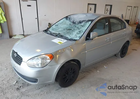 2010 Hyundai Accent Gls z USA, uszkodzony, nr VIN KMHCN4AC1AU428017